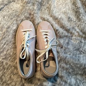 Rothy’s lace up sneaker, EUC, 10